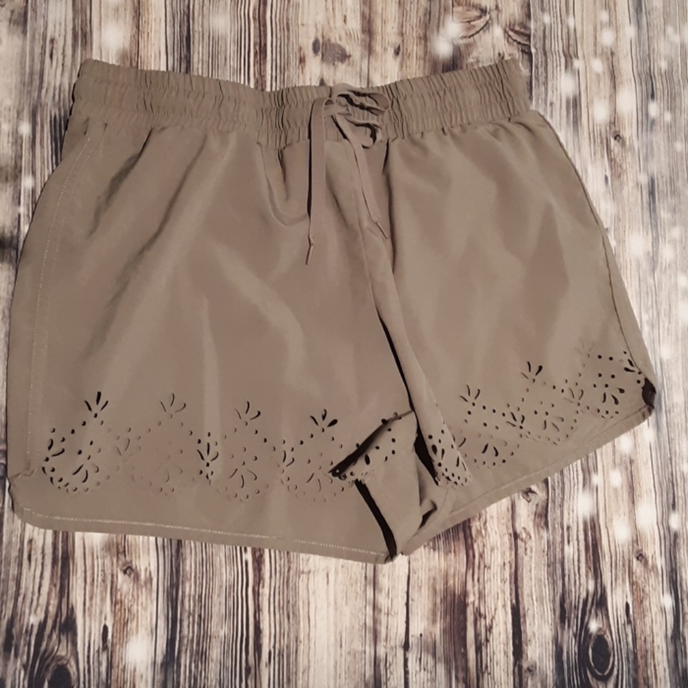 Fully interlined RBX medium lightweight short